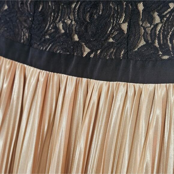 Rewind juniors black & gold tank dress with zippered back size S‎ - Picture 2 of 8